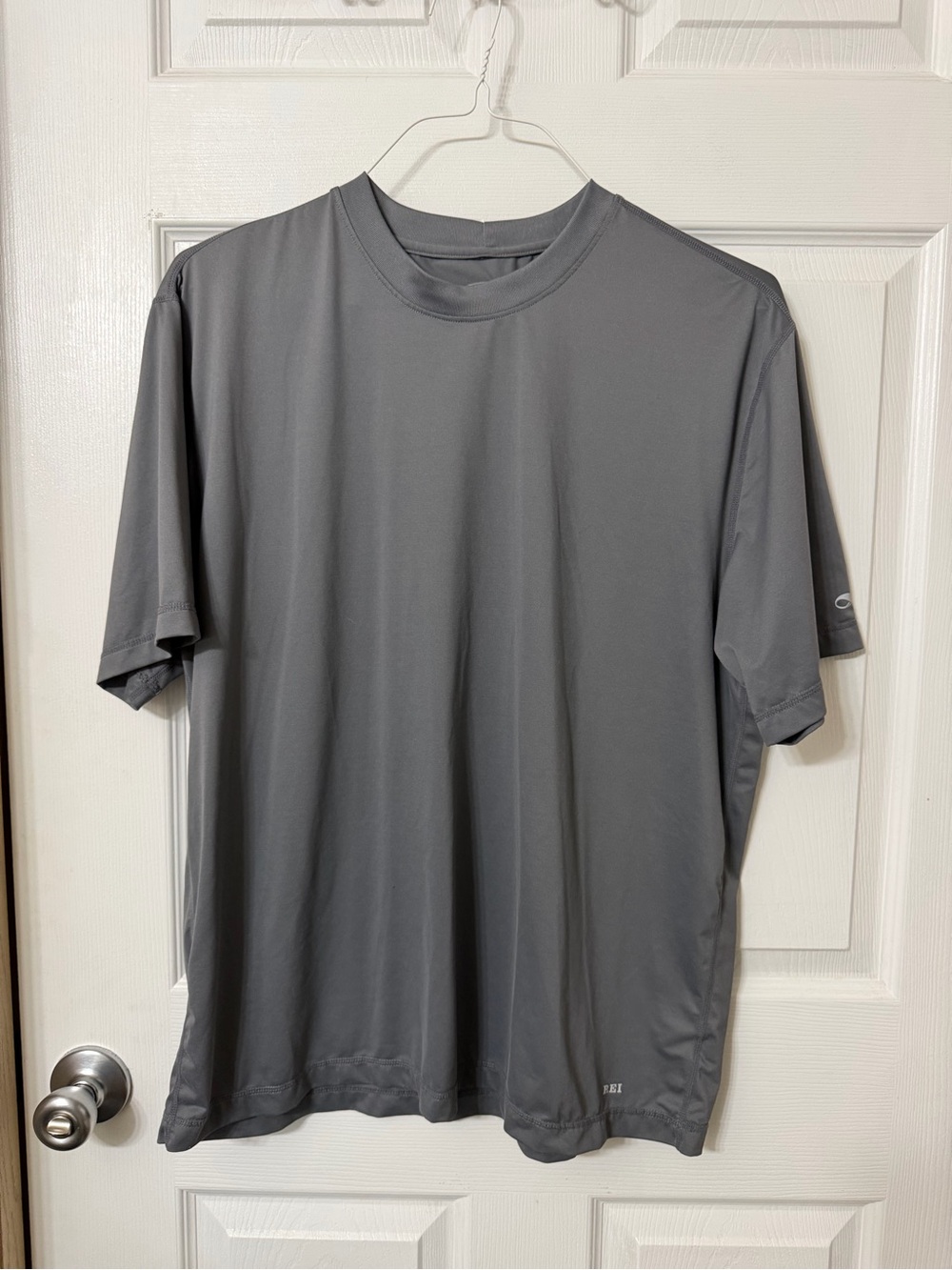 REI Men's Gray Short-Sleeve Active Tee